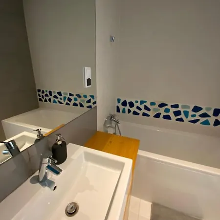 Apartment Mysliwska Z Ogrodkiem