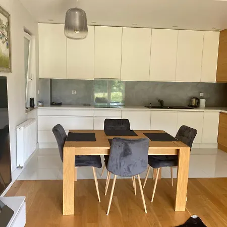 Mysliwska Z Ogrodkiem Apartment
